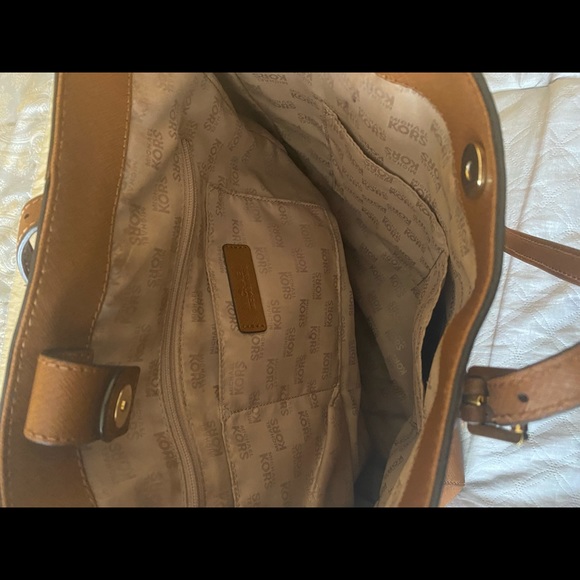 Lightly used Tan Michael Kors Tote - Picture 3 of 5